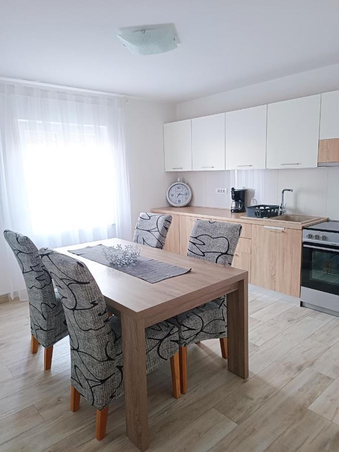 Apartmani Biba 诺维·维诺多尔斯基 外观 照片